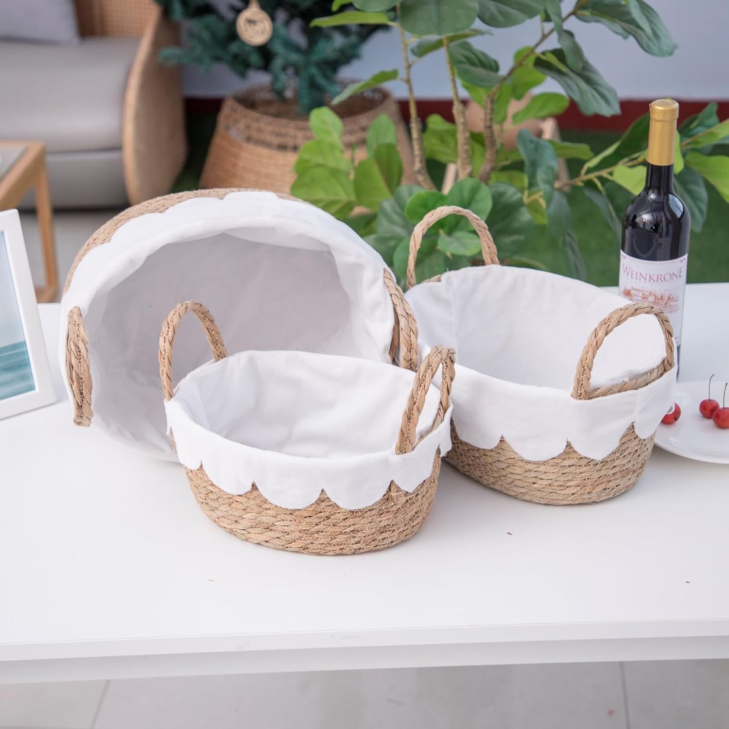 Oval Seagrass Baskets With Liner & Handles